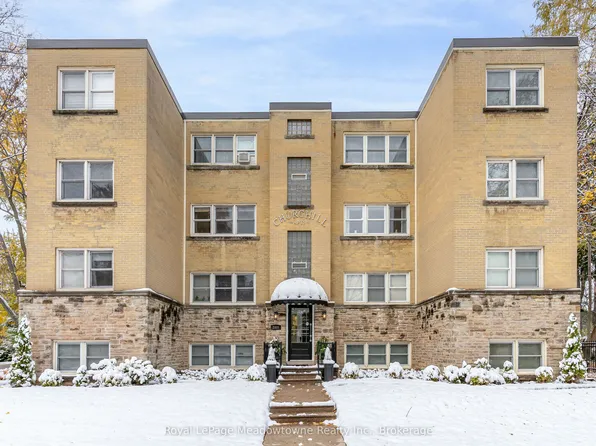 2405 Lakeshore Rd #10, Burlington, ON L7R 1B8