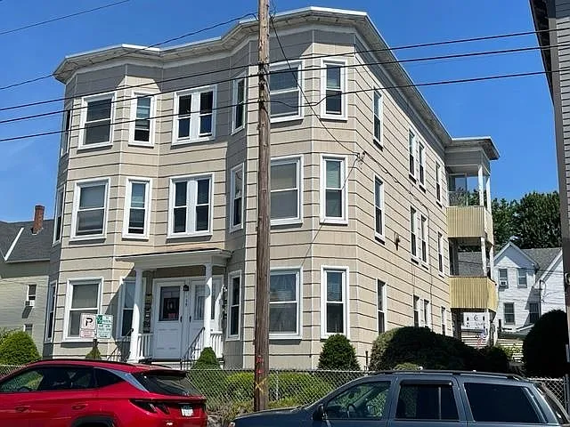 135 Amory St #5 — Photo 3