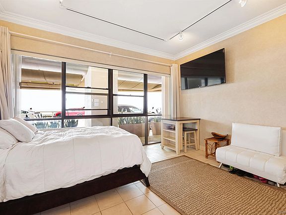 3rd image of 939 Coast Blvd Unit 3A