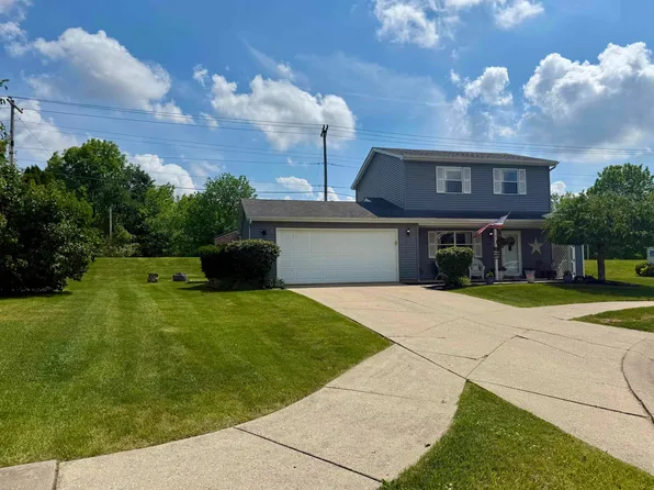 1404 Fairview Run, Kendallville, IN 46755