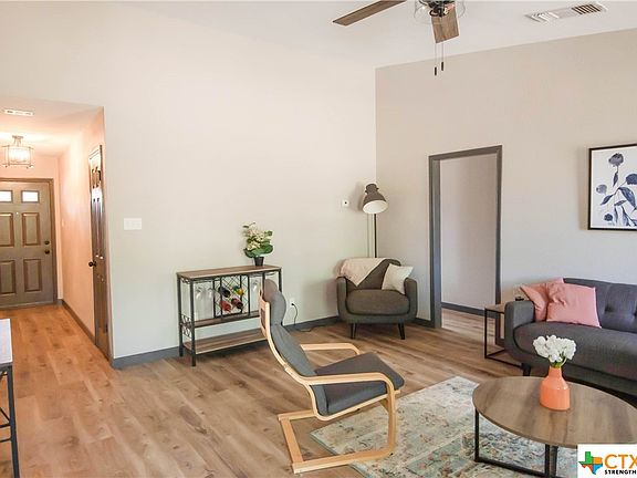 4th image of 4205 Greenlee Dr