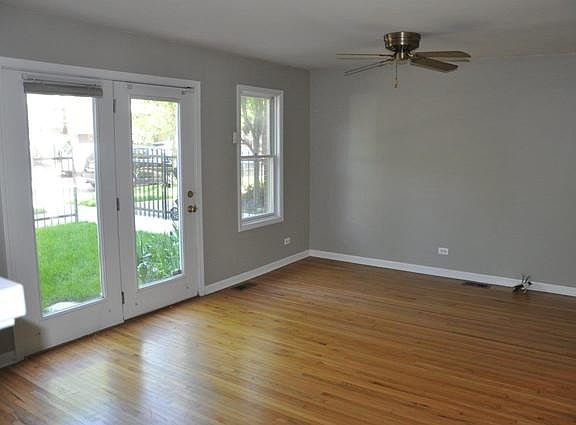 5th image of 3328 N Bell Ave #1