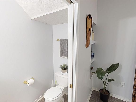 5th image of 1135 Bloodworth Ln