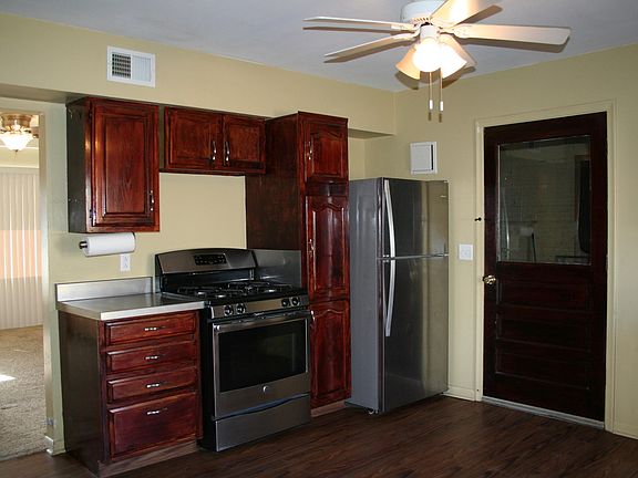 3rd image of 3100 Renner Dr