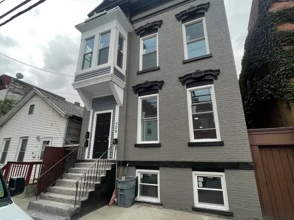 329 9th St #2, Troy, NY 12180