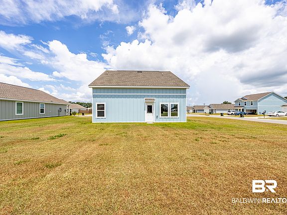 5th image of 16978 Valencia Way