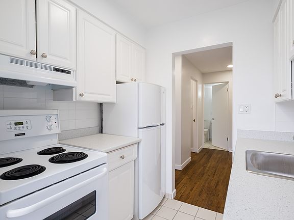 5th image of 3675 W 7th Ave #1512558