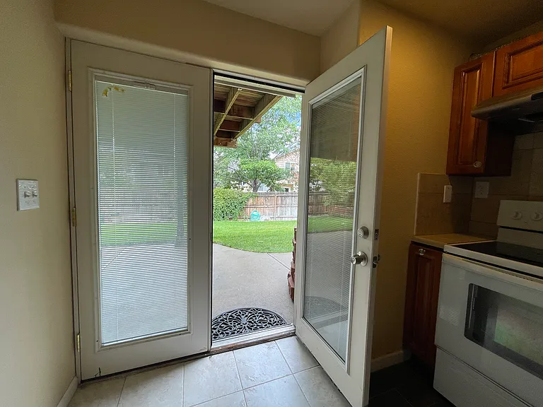 5447 S Valdai St — Photo 20