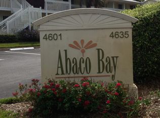 4633 Bayshore Dr APT M2, Naples, FL 34112