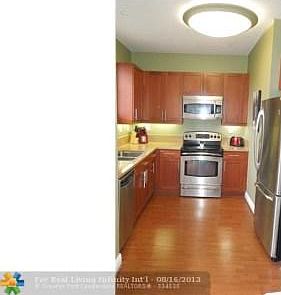 4th image of 1331 SW 4th Ct #1331