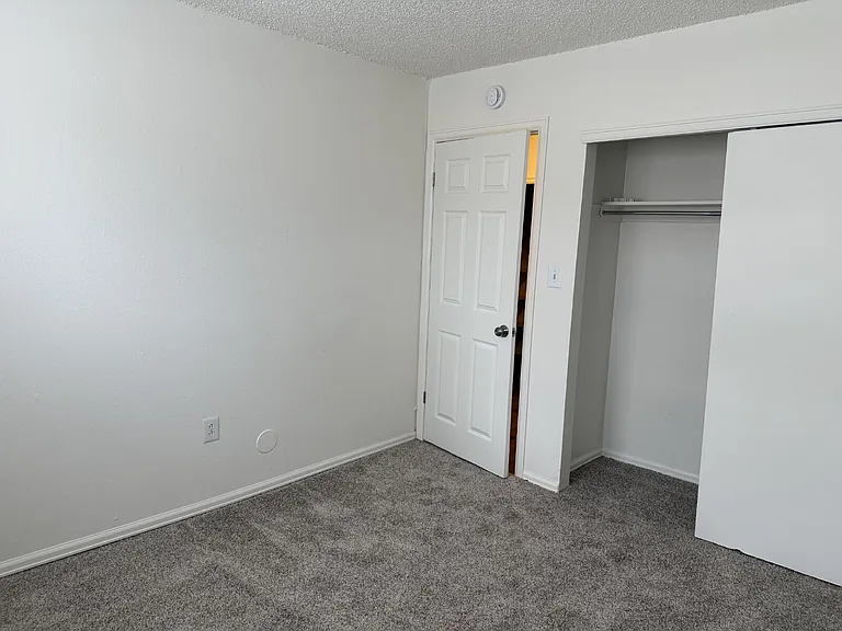 1230 Winona Ct #5 — Photo 10
