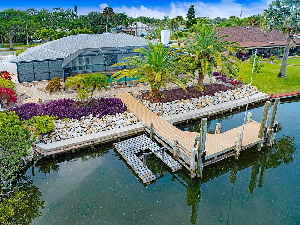 1st image of 109 Bahama Blvd