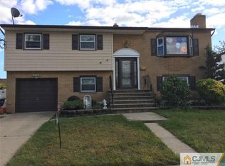 31 Stima Ave, Carteret, NJ 07008