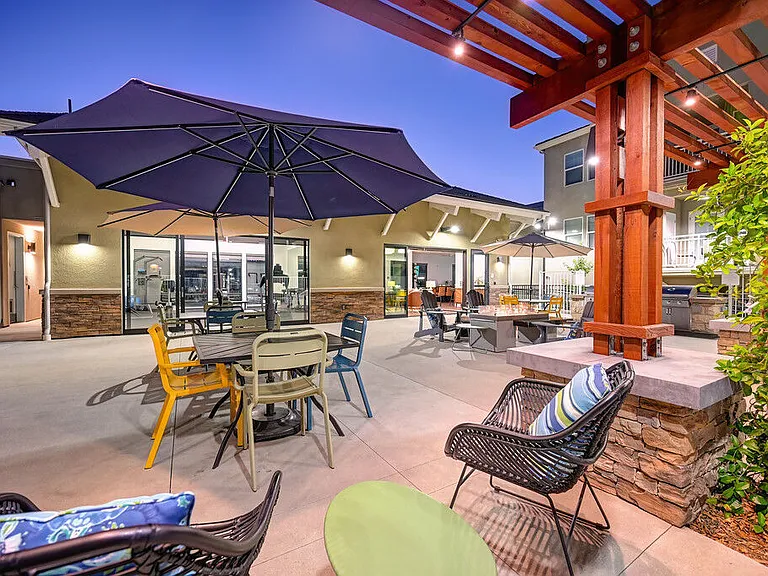 Vela Apartments — Photo 63