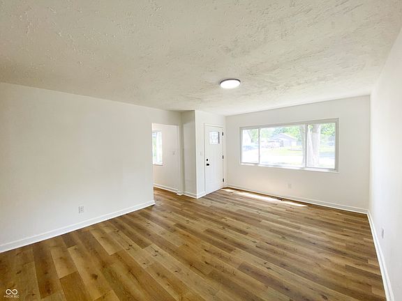 5th image of 3332 Schofield Ave