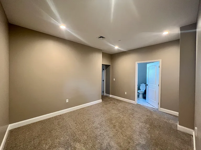 33 E Northampton St #104 — Photo 12