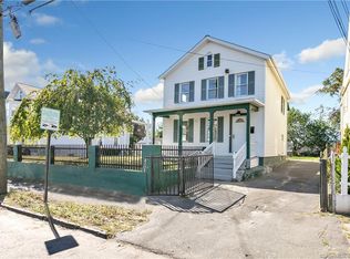 152 Deacon St, Bridgeport, CT 06607