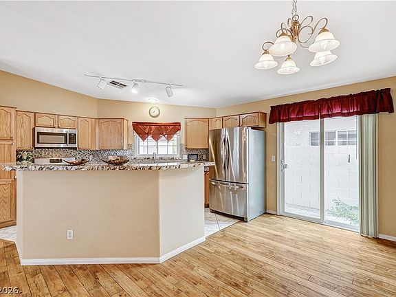 4th image of 5043 Mascaro Dr