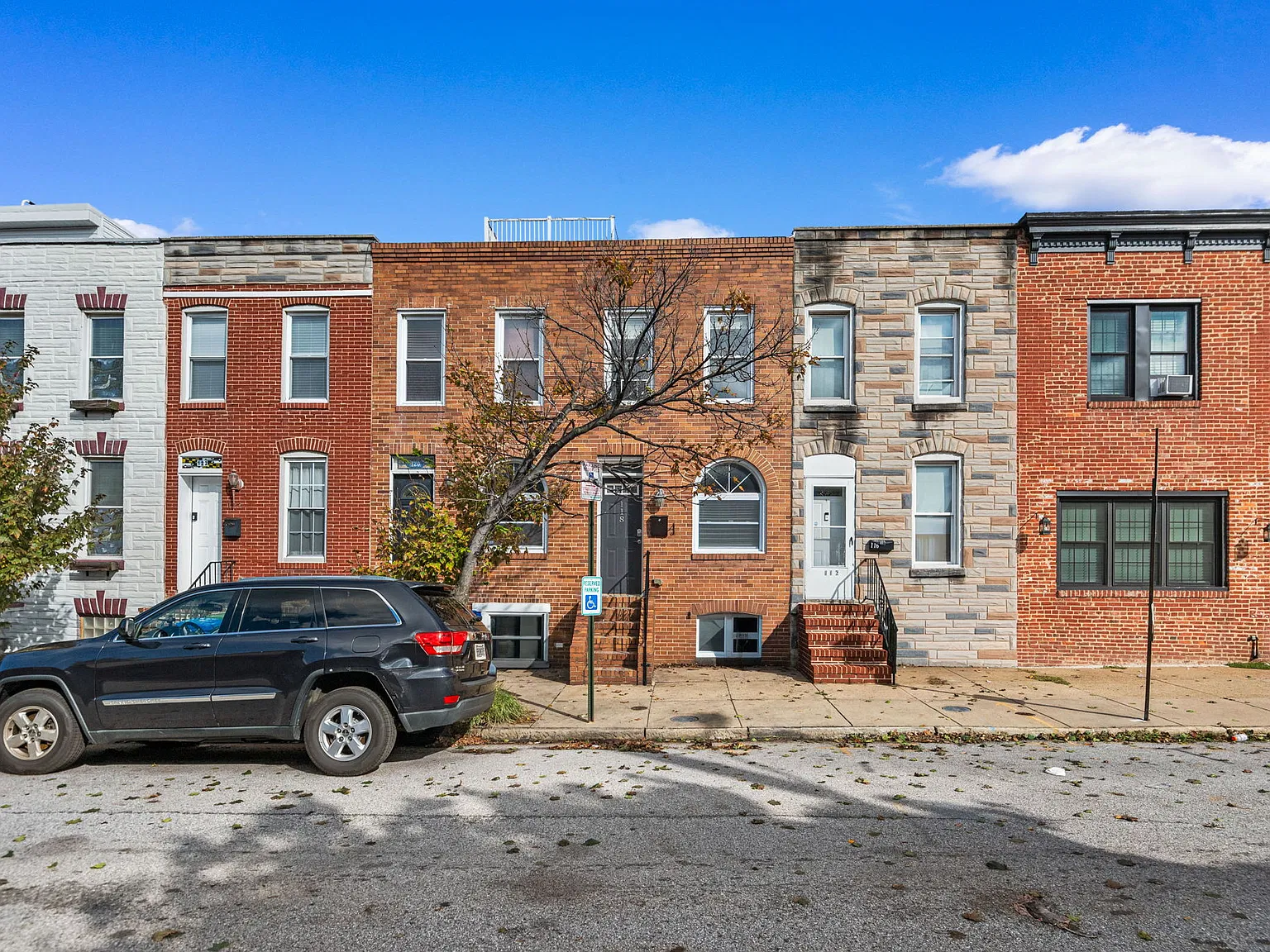 2 bed, 1360 sqft, $2,400 — Photo 1