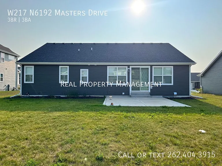 W217N6192 Masters Dr — Photo 2