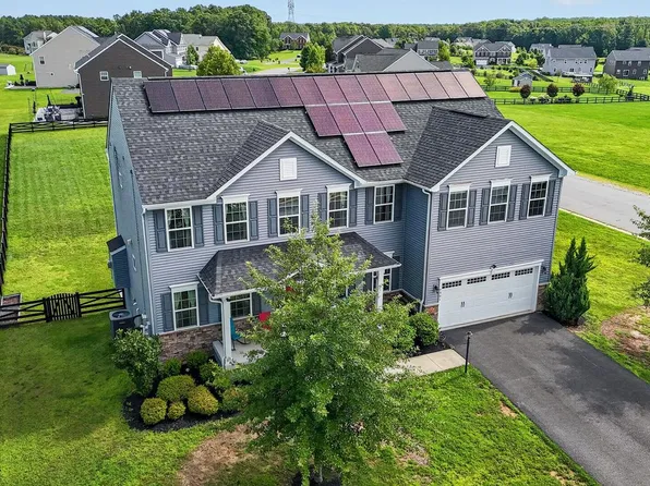 7901 Continental Ct, Fredericksburg, VA 22407