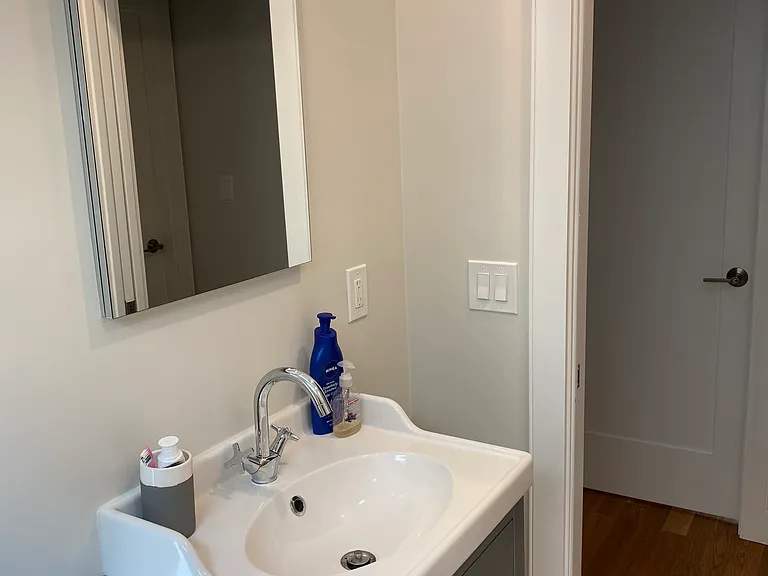 28 Avon St — Photo 12