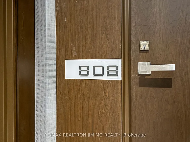 255 Village Green Sq #808 — Photo 7