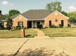 7723 Chesapeake Dr, Shreveport, LA 71105