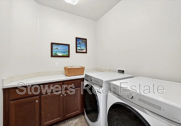 3273 Central Pkwy — Photo 20