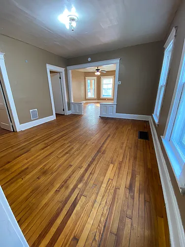 1569 Seymour Ave #1 Photo 1