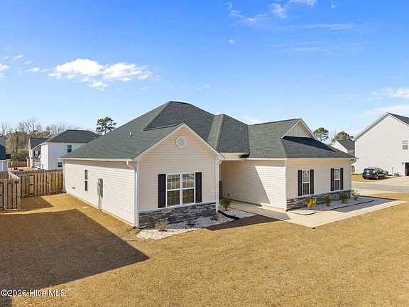3rd image of 601 Tybee Trail