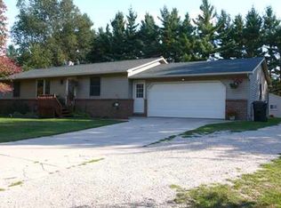 10165 W Cadillac Rd, Cadillac, MI 49601