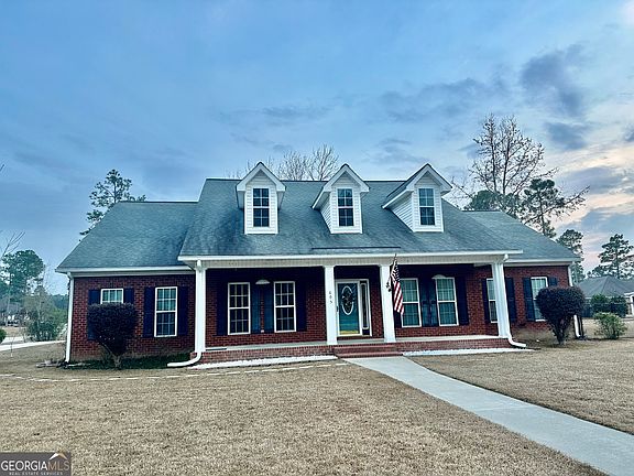 3rd image of 605 Patrick Way
