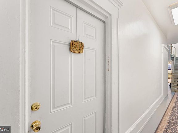 2nd image of 131 Pemberton St