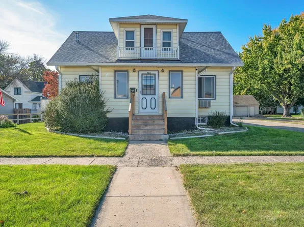 903 N Ave, Milford, IA 51351