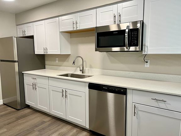 Renovated Three Bedroom Kitchen