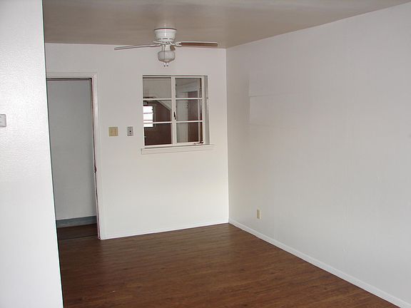 4th image of 9509 Charleston St
