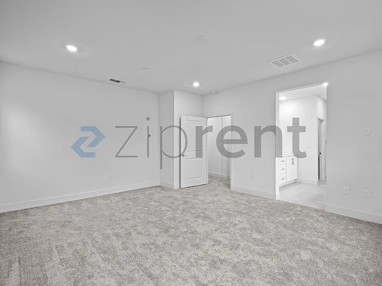 5694 Loray Ln — Photo 27