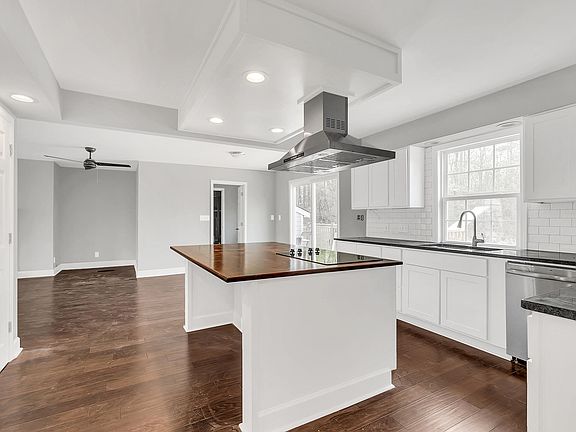 5th image of 5504 Barrington Country Cir