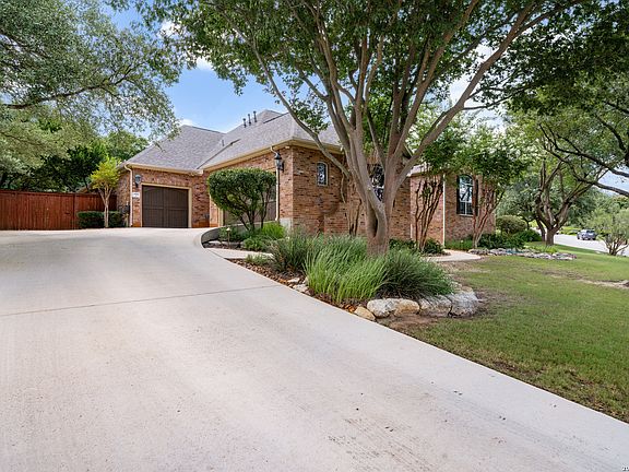2nd image of 8914 WOODLAND PASS