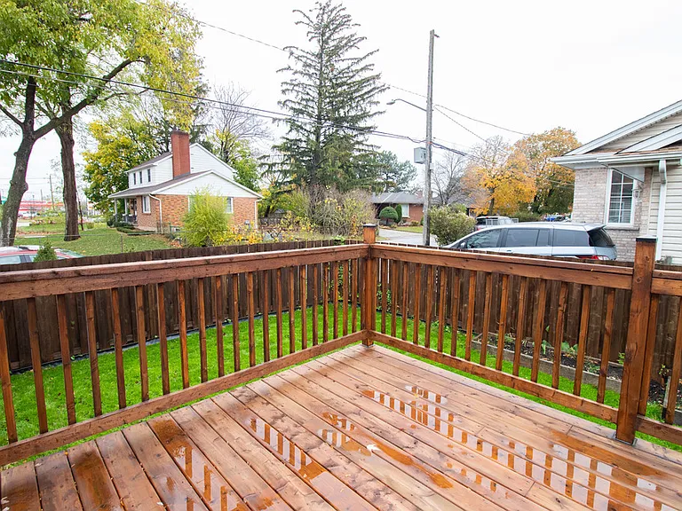416 Niagara St — Photo 25