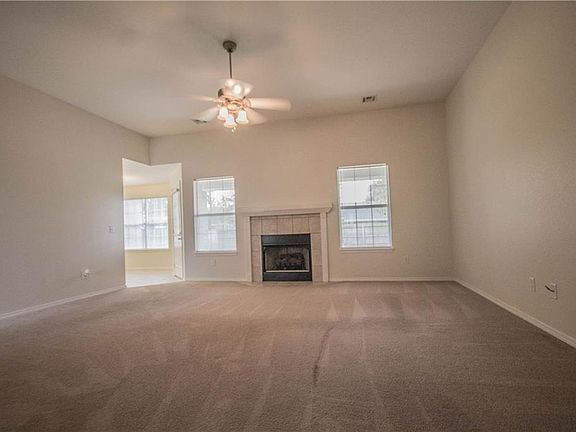 3rd image of 2401 SW 15th St