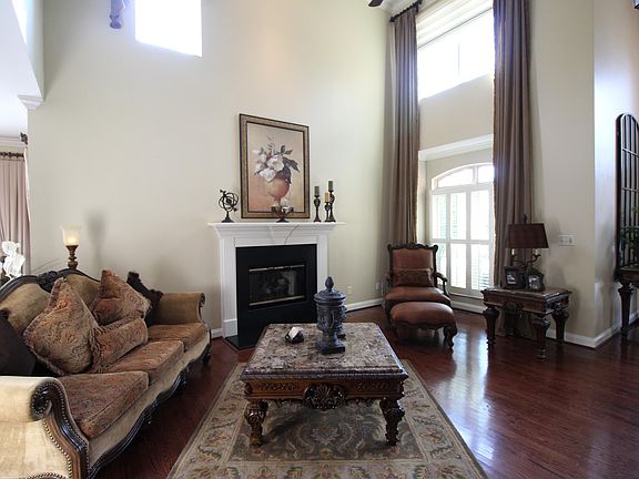 5th image of 11526 Fincastle Ln