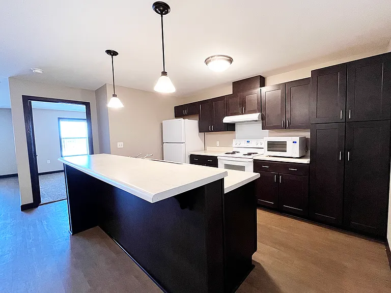 Grand Terrace Apartments — Photo 12