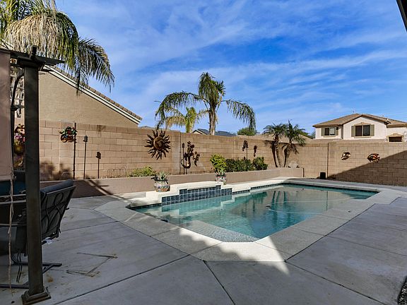 4th image of 9138 W Melinda Ln