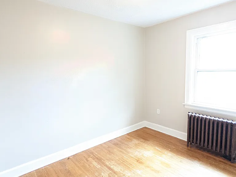18 Spruce St #1/2 — Photo 9
