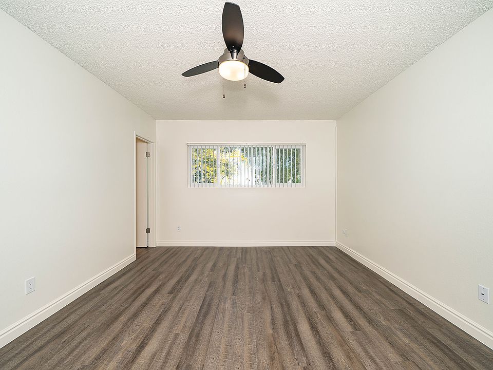 1st image of 1150 Meadowlake Dr #50-05