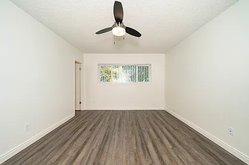 1150 Meadowlake Dr Photo 1