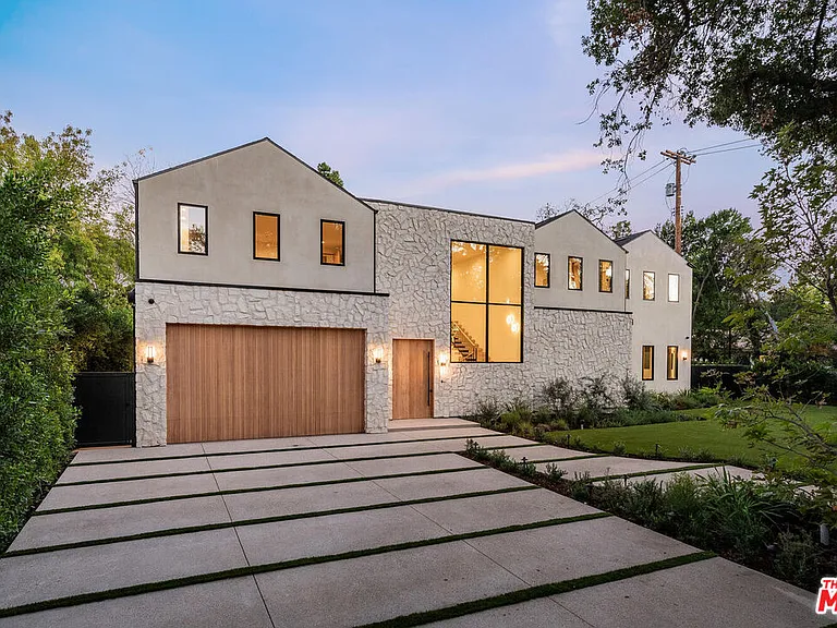 5064 Encino Ave — Photo 3