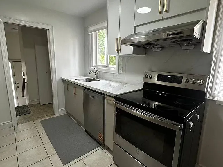 15 Harnworth Dr — Photo 7